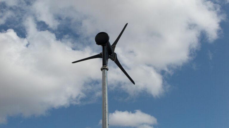 Éolienne de jardin : Une solution d’énergie renouvelable à portée de main